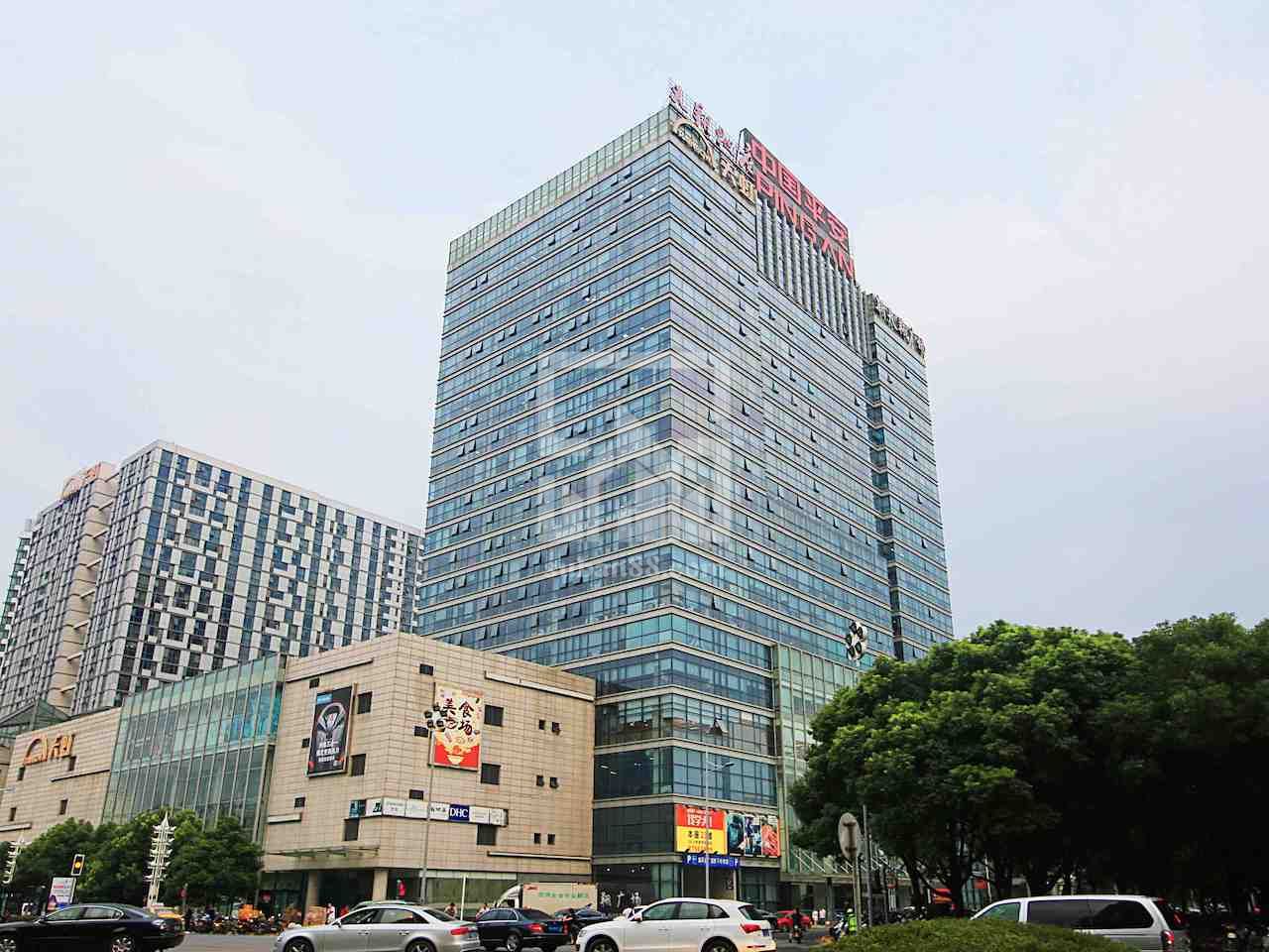 新天翔廣場(chǎng)