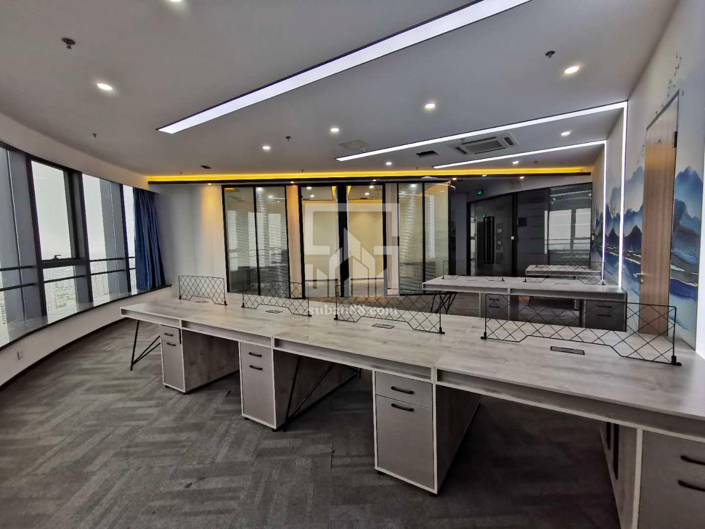 鳳凰國際大廈139平  2+1格局