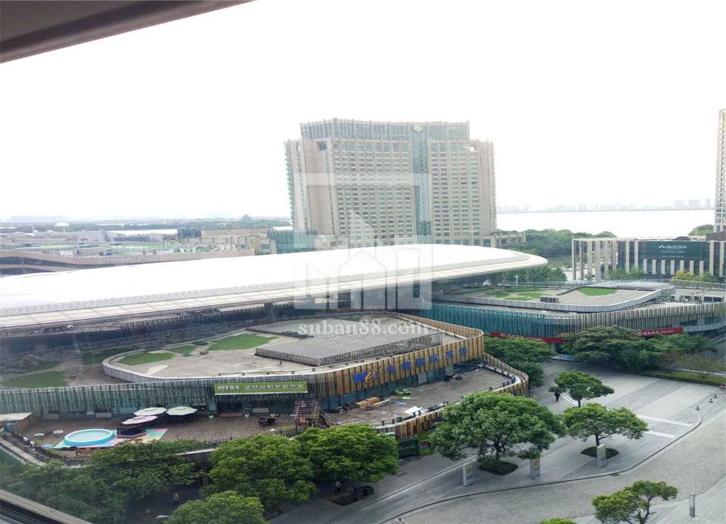 湖東CBD精裝帶隔斷 隨時看房 春季優(yōu)惠出租