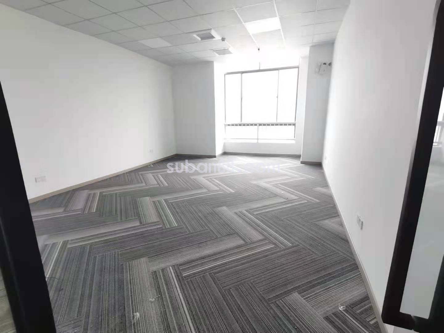 甲方直租  無中介  隨時看房