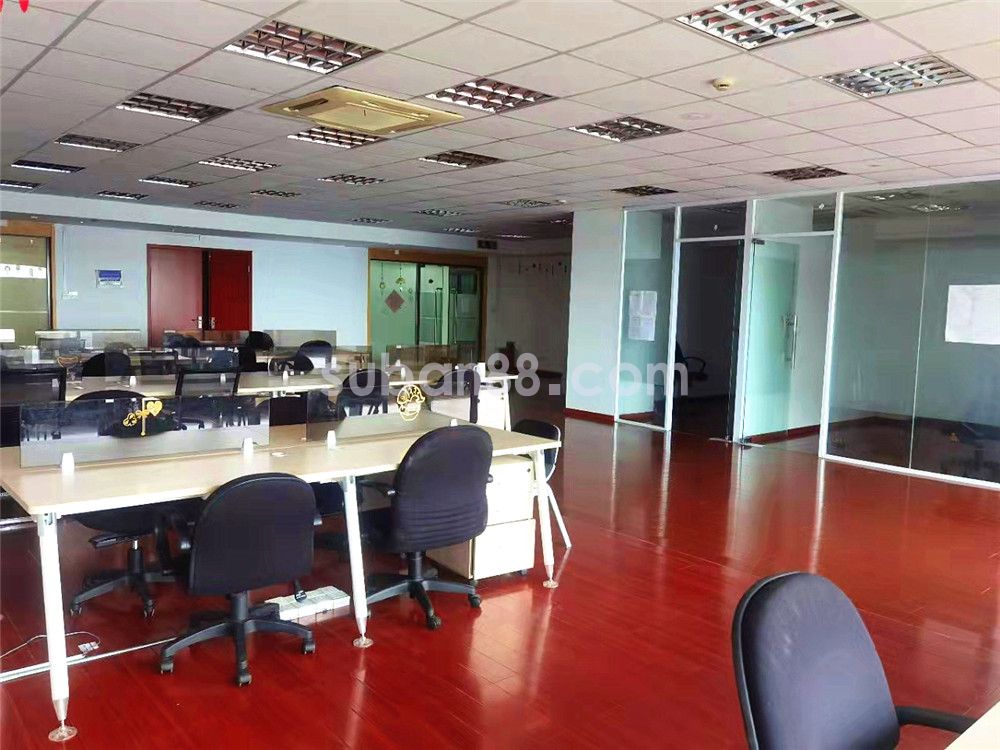 園區CBD房東直租 精裝帶家具 隨時看房