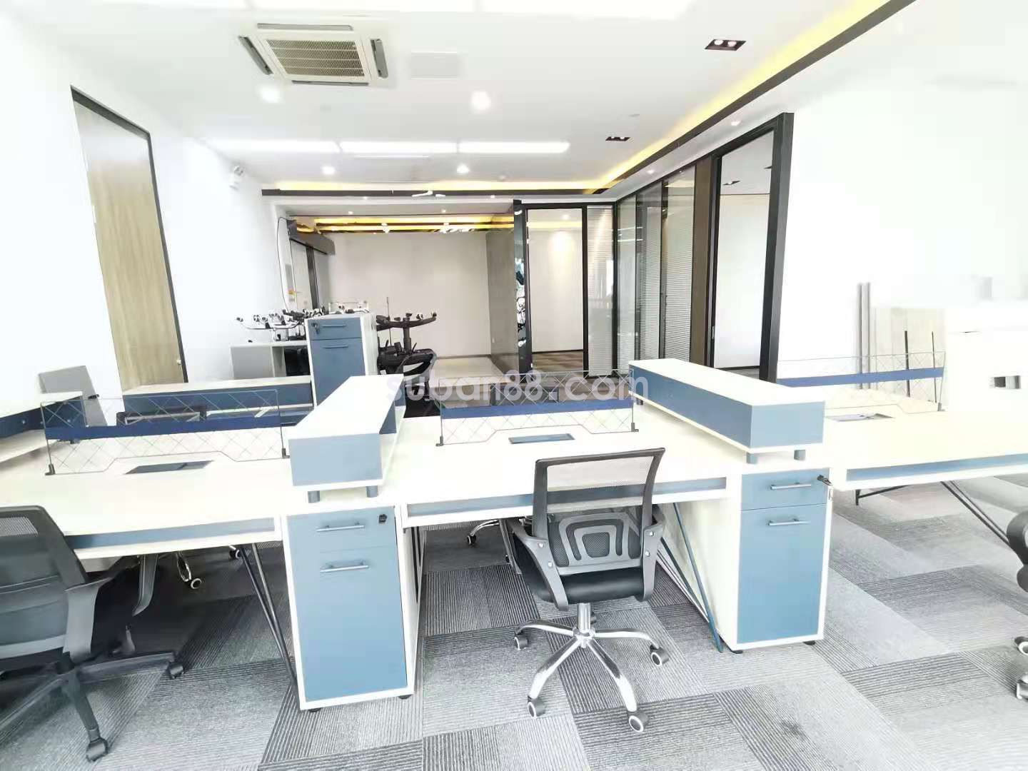 園區精裝送物業 帶家具 僅此一套 隨時看房