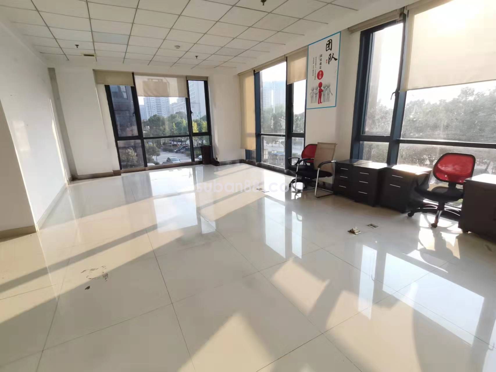 蘇州吳中區國際科技大廈 精裝帶隔斷 雙面采光隨時看房