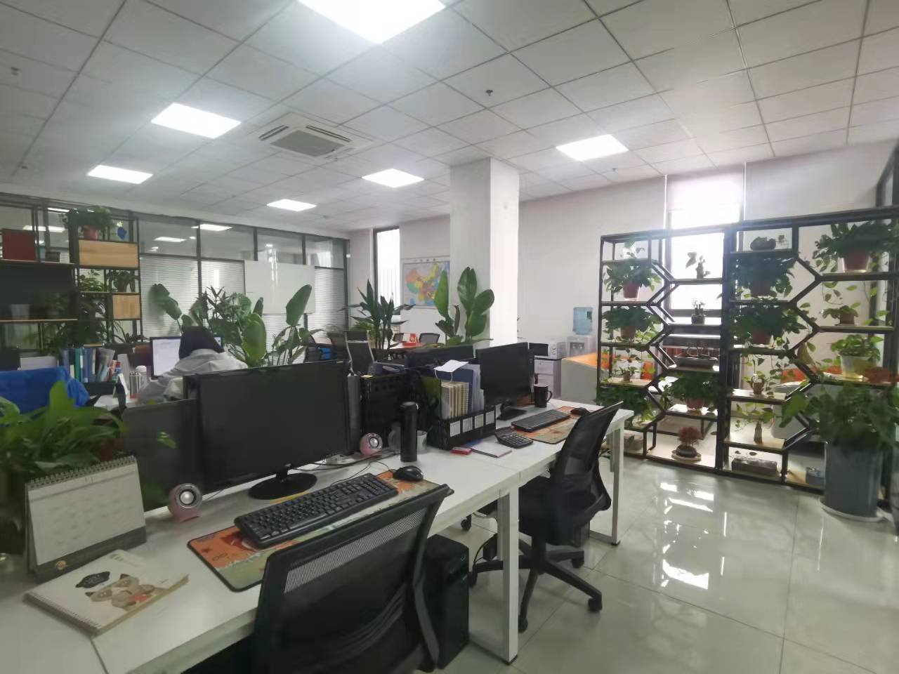 蘇州市 吳中區(qū) 東環(huán)路 華星大廈 精裝拎包入住