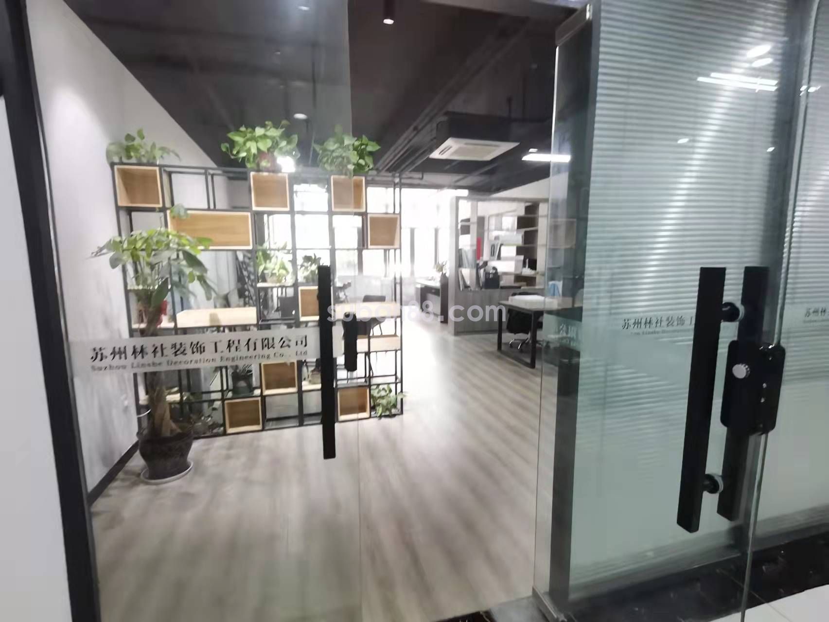 蘇州市吳中區(qū)北港路地鐵口 精裝104平