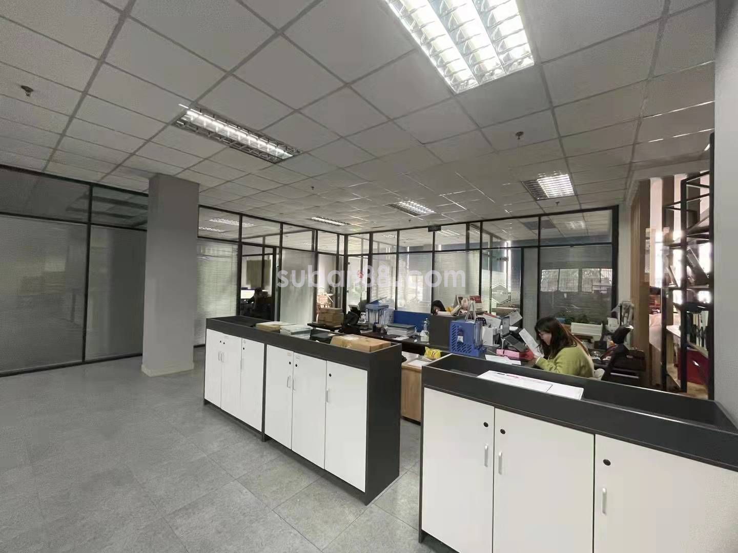 蘇州市高新區 愛拍大廈 甲方直租 精裝一樓