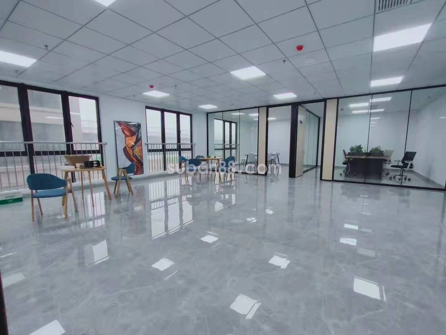 蘇州市吳中區 精裝帶隔斷 電梯口 看房方便