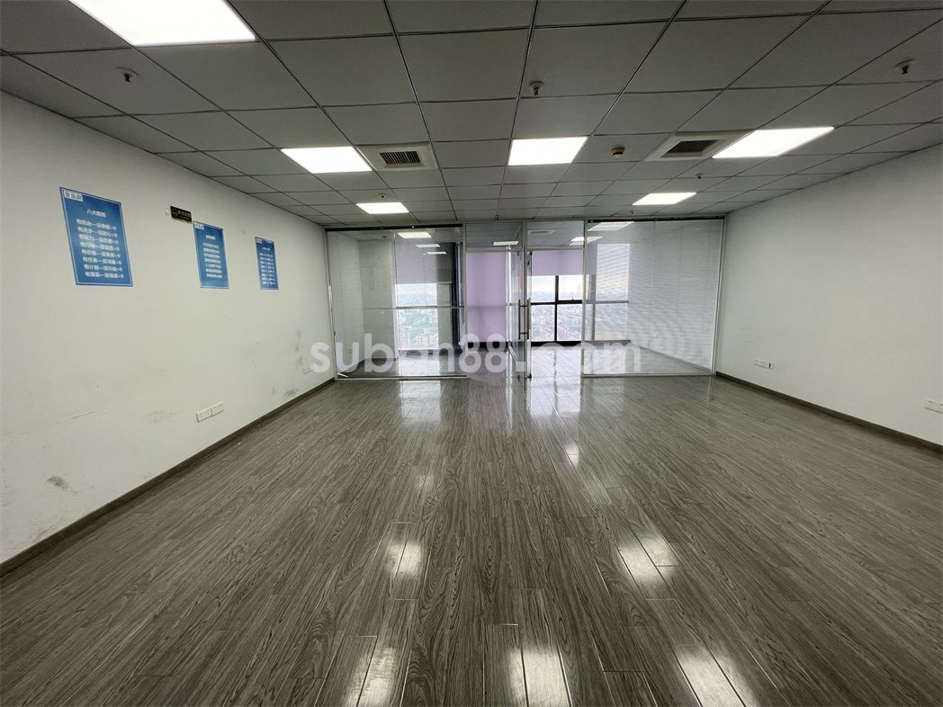 蘇州市工業(yè)園區(qū) 新天翔高區(qū) 精裝帶隔斷