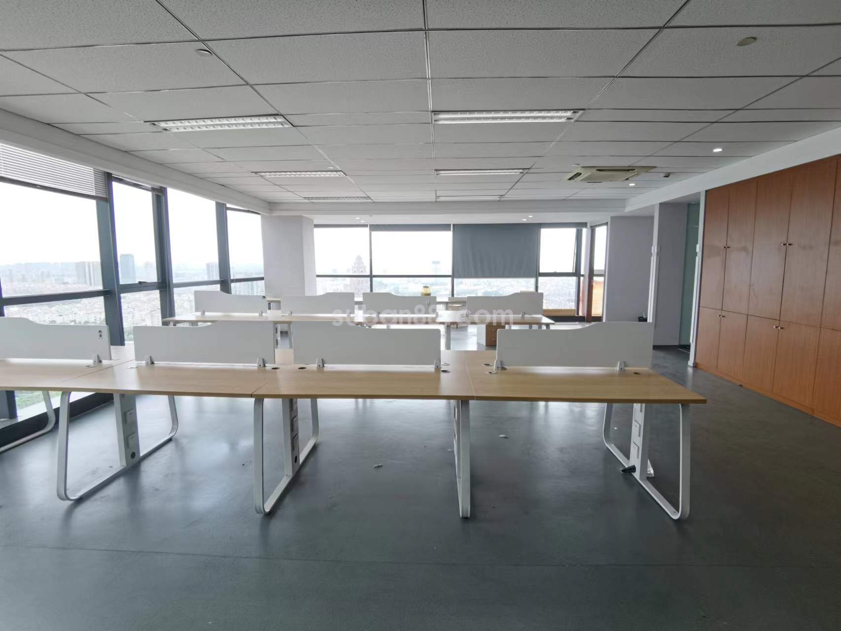 蘇州市 工業(yè)園區(qū) 精裝帶家具 房東直租 