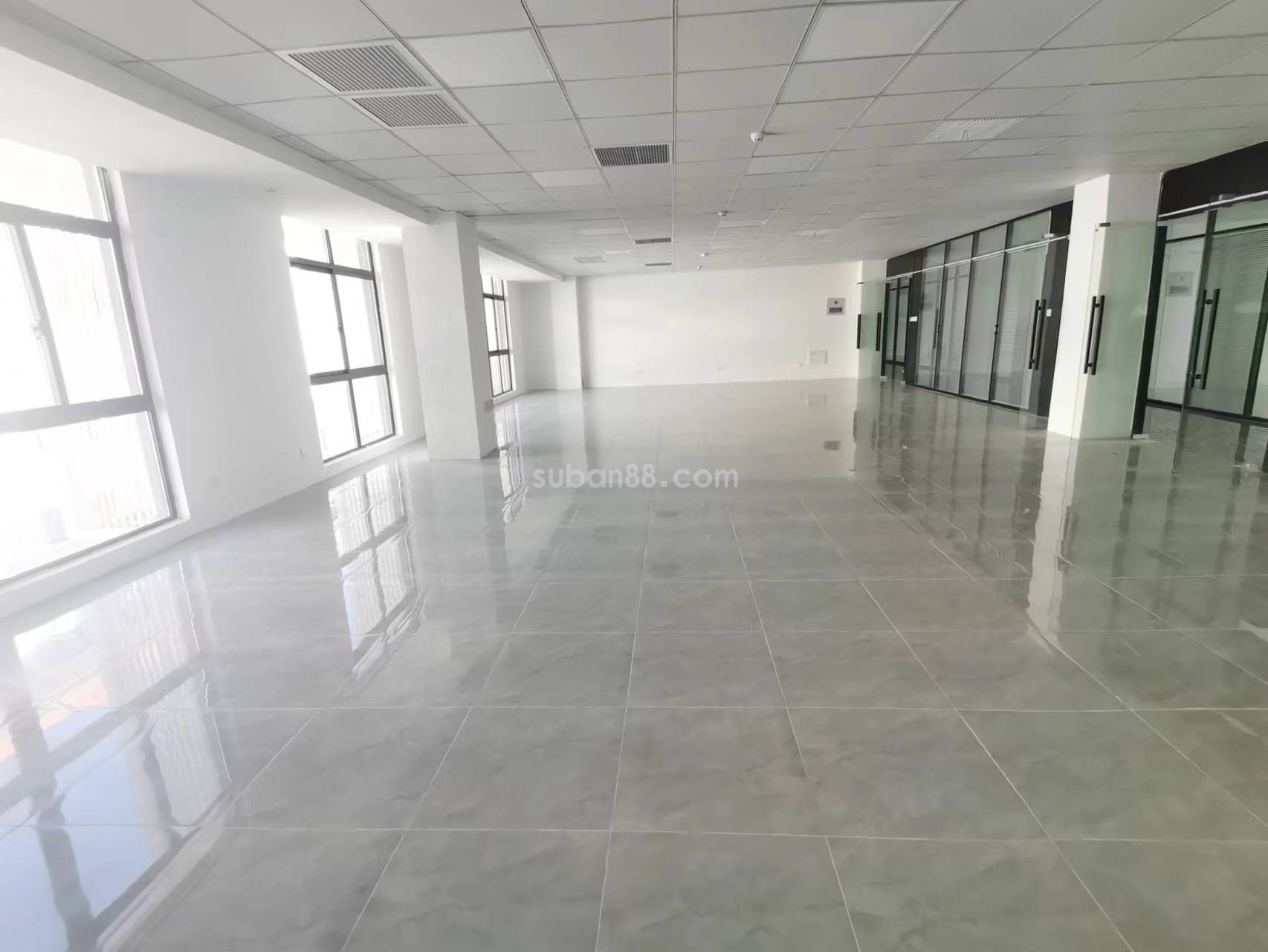 蘇州市工業園區 中旭鑫科技園物業直招