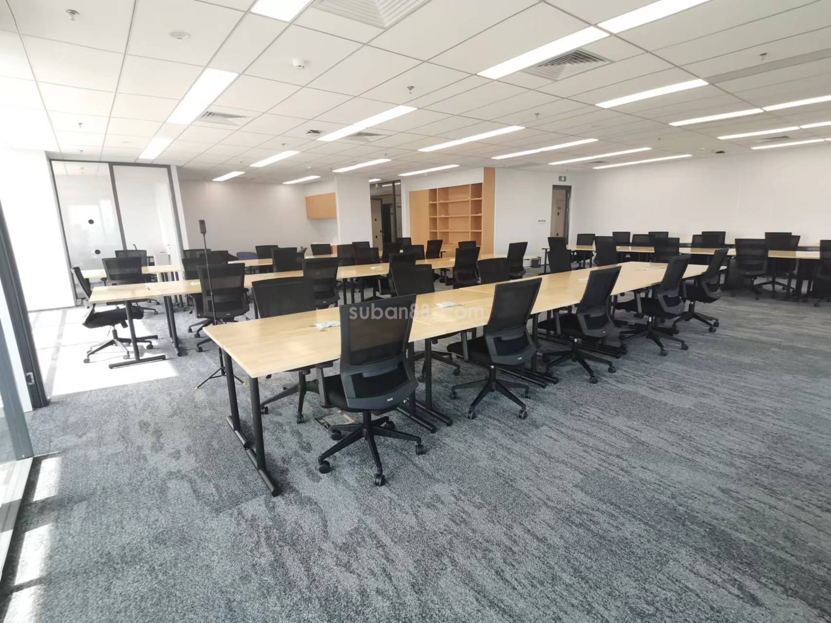 蘇州市 青劍湖 具美大廈150平 精裝帶家具出租