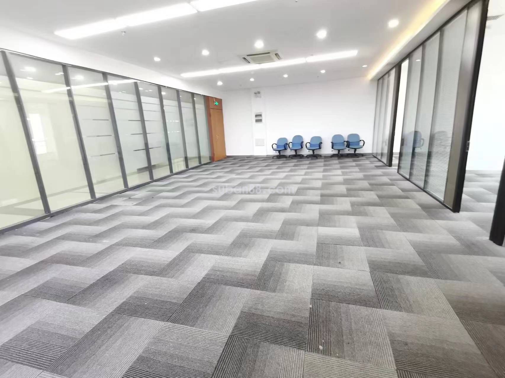 蘇州市工業園區 鳳凰國際大廈甲級寫字樓 精裝配家具 甲方直招