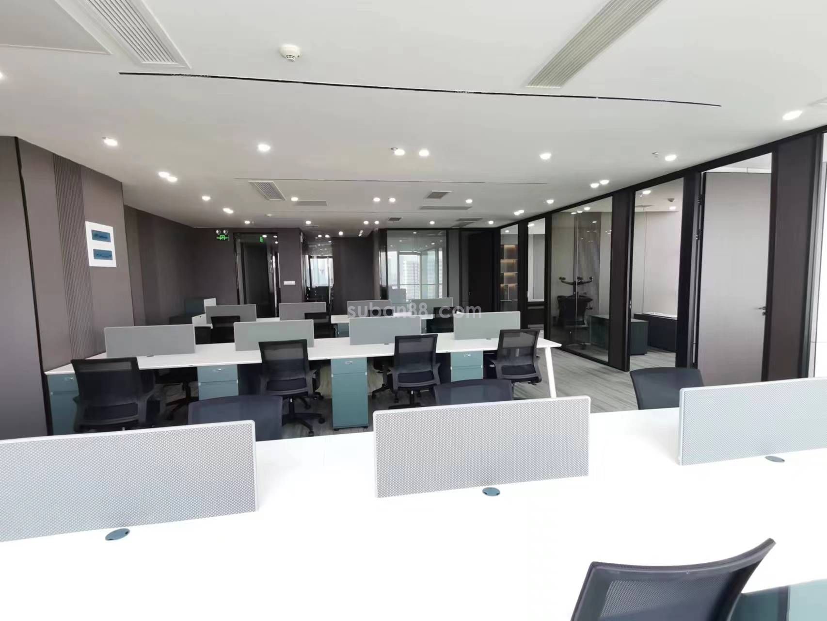 蘇州市工業(yè)園區(qū) 龍湖中心甲級寫字樓 精裝招租