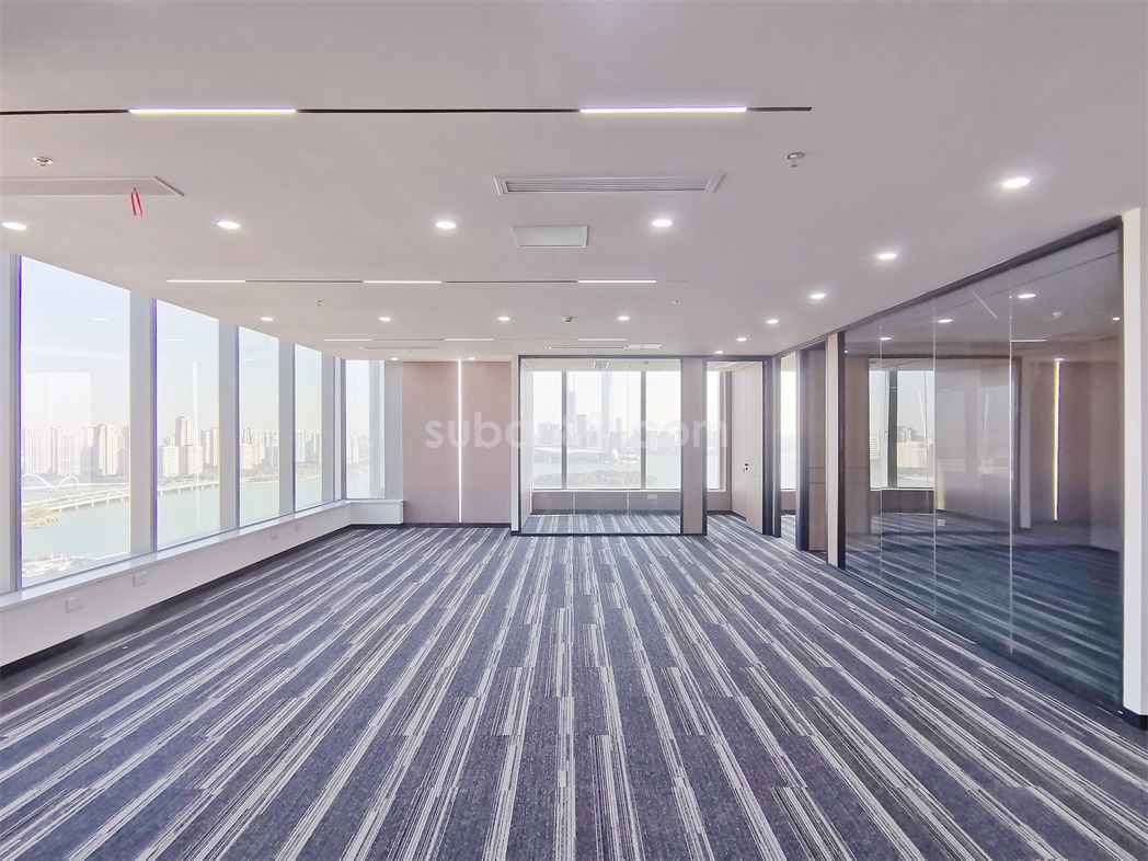 蘇州市工業園區 金雞湖  東方之門湖景房 精裝招租