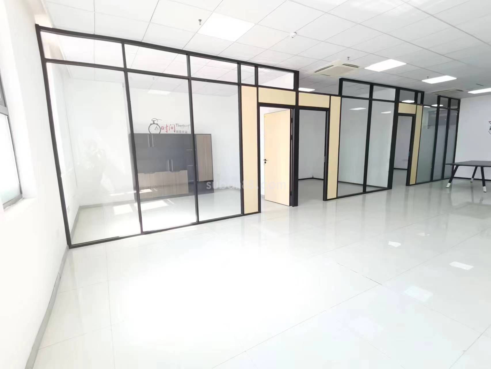 蘇州市吳中區(qū)華星大樓精裝可配家具物業(yè)直招