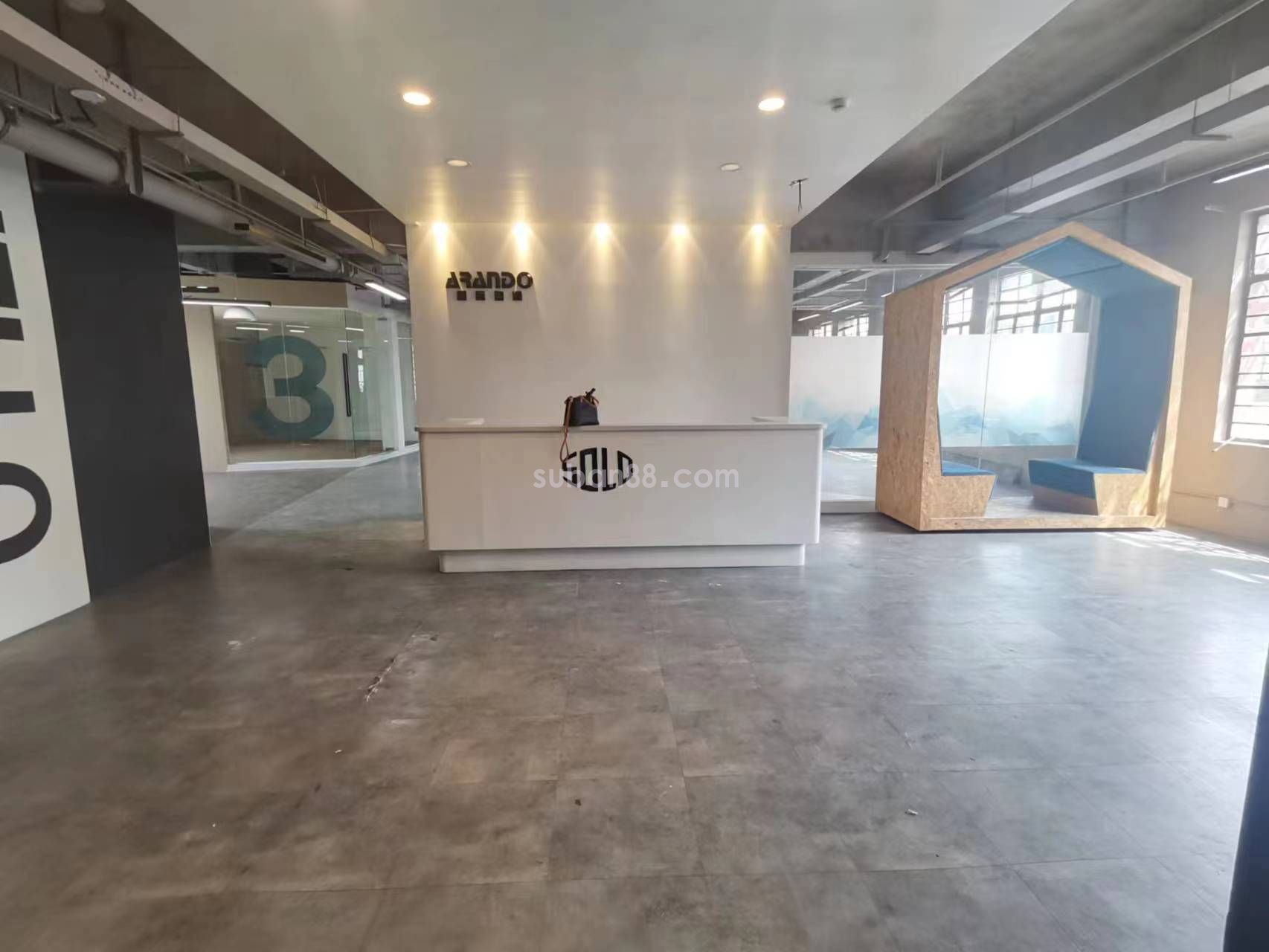 蘇州市姑蘇區(qū)藍(lán)芳華文化創(chuàng)意產(chǎn)業(yè)園精裝招租