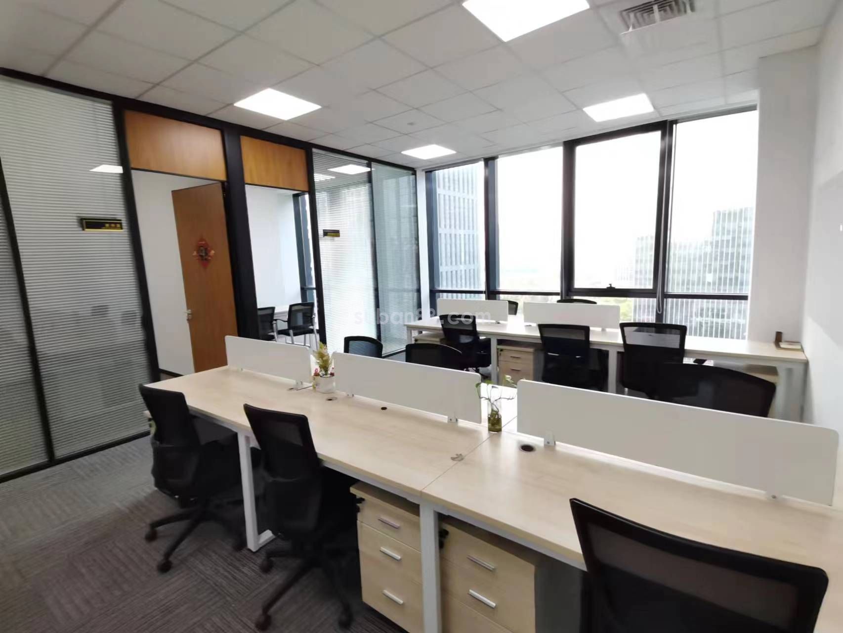 蘇州市工業(yè)園區(qū)元聯(lián)金融中心精裝招租