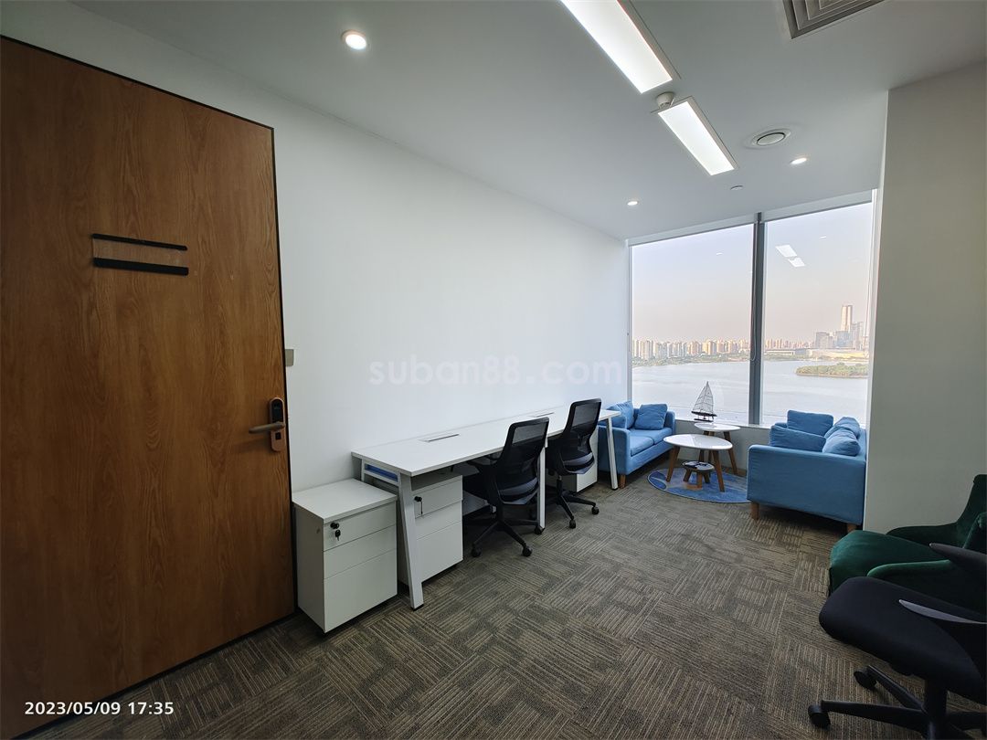 東方之門5人位湖景出租 一價全含