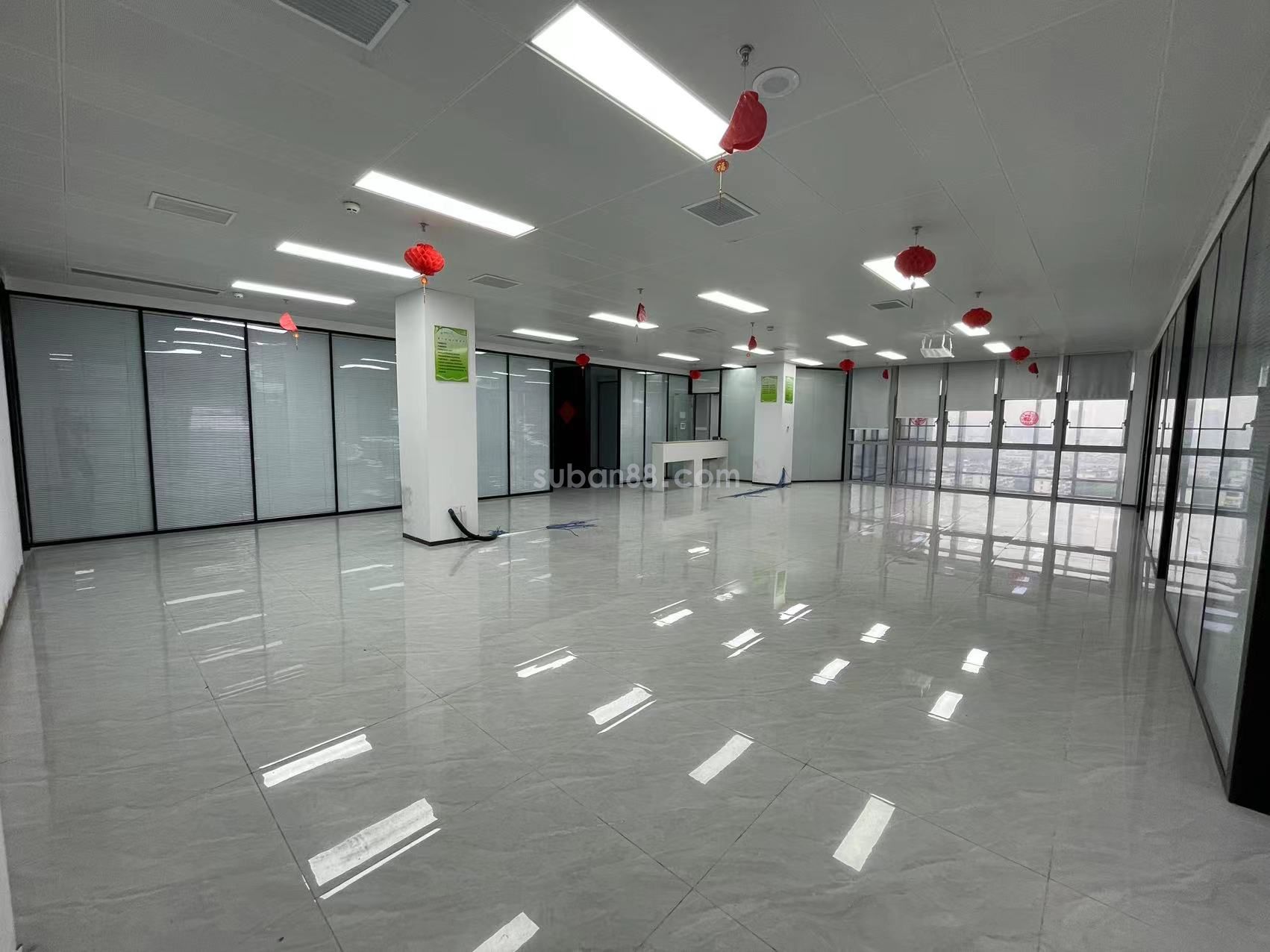 蘇州市西環(huán)路中廣核科技大廈精裝招租