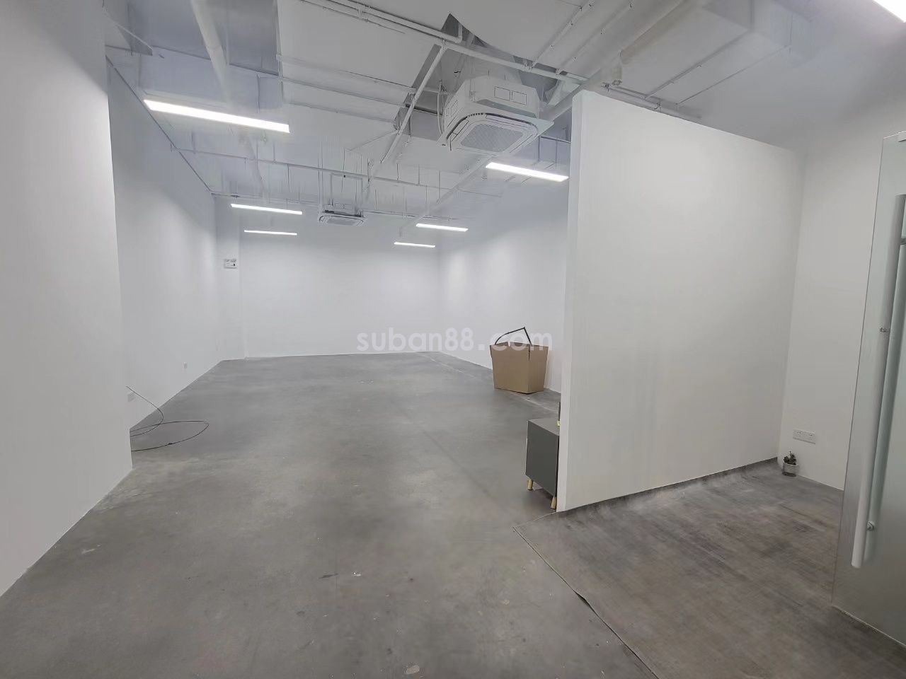 蘇州市工業(yè)園區(qū)56文創(chuàng)園精裝招租