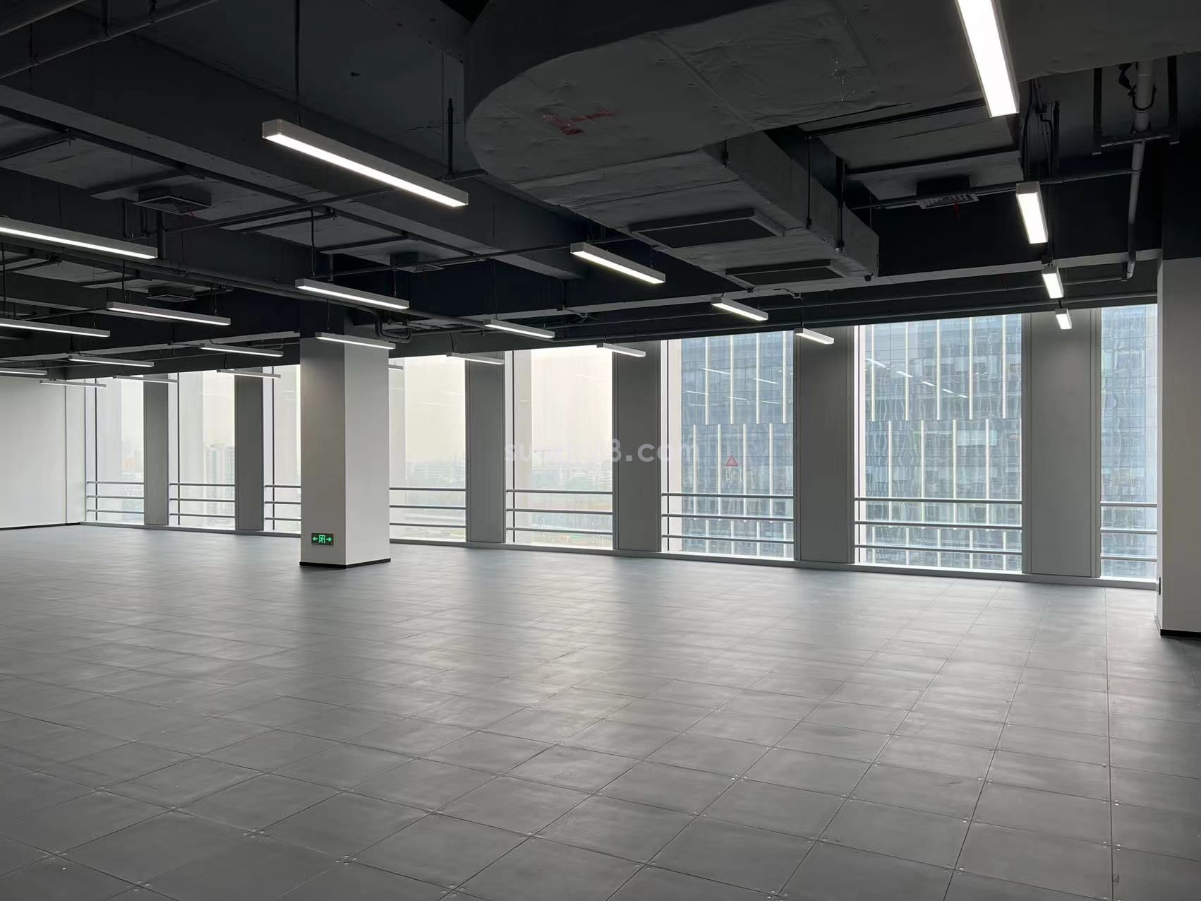 蘇州市工業園理想創新大廈標準交付直招