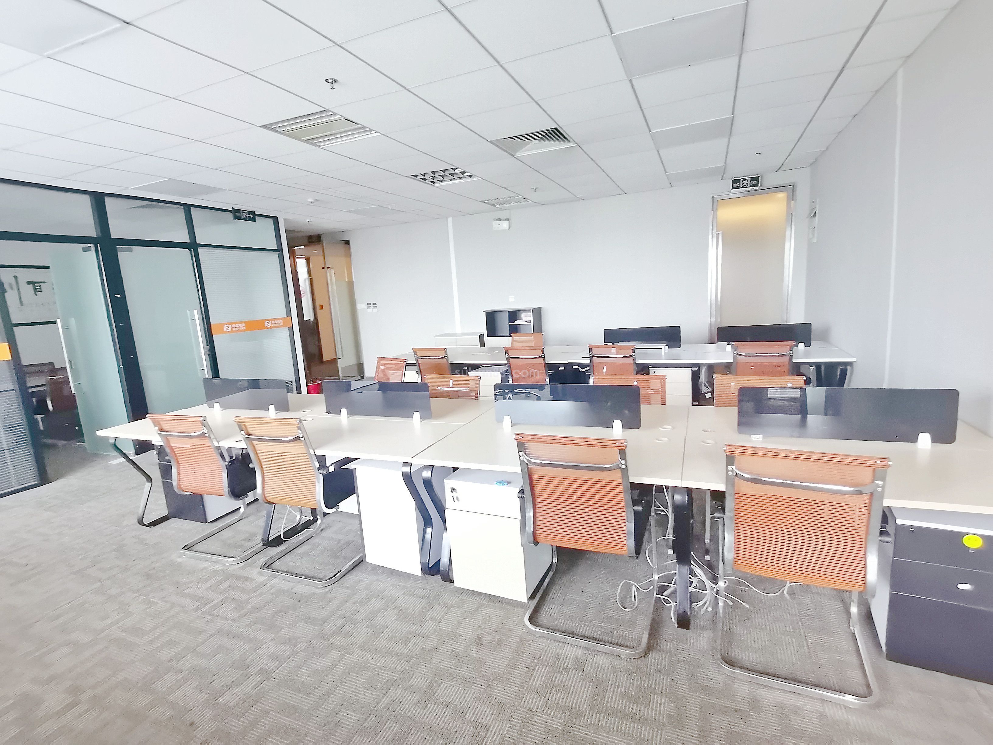 環(huán)球188財富中心