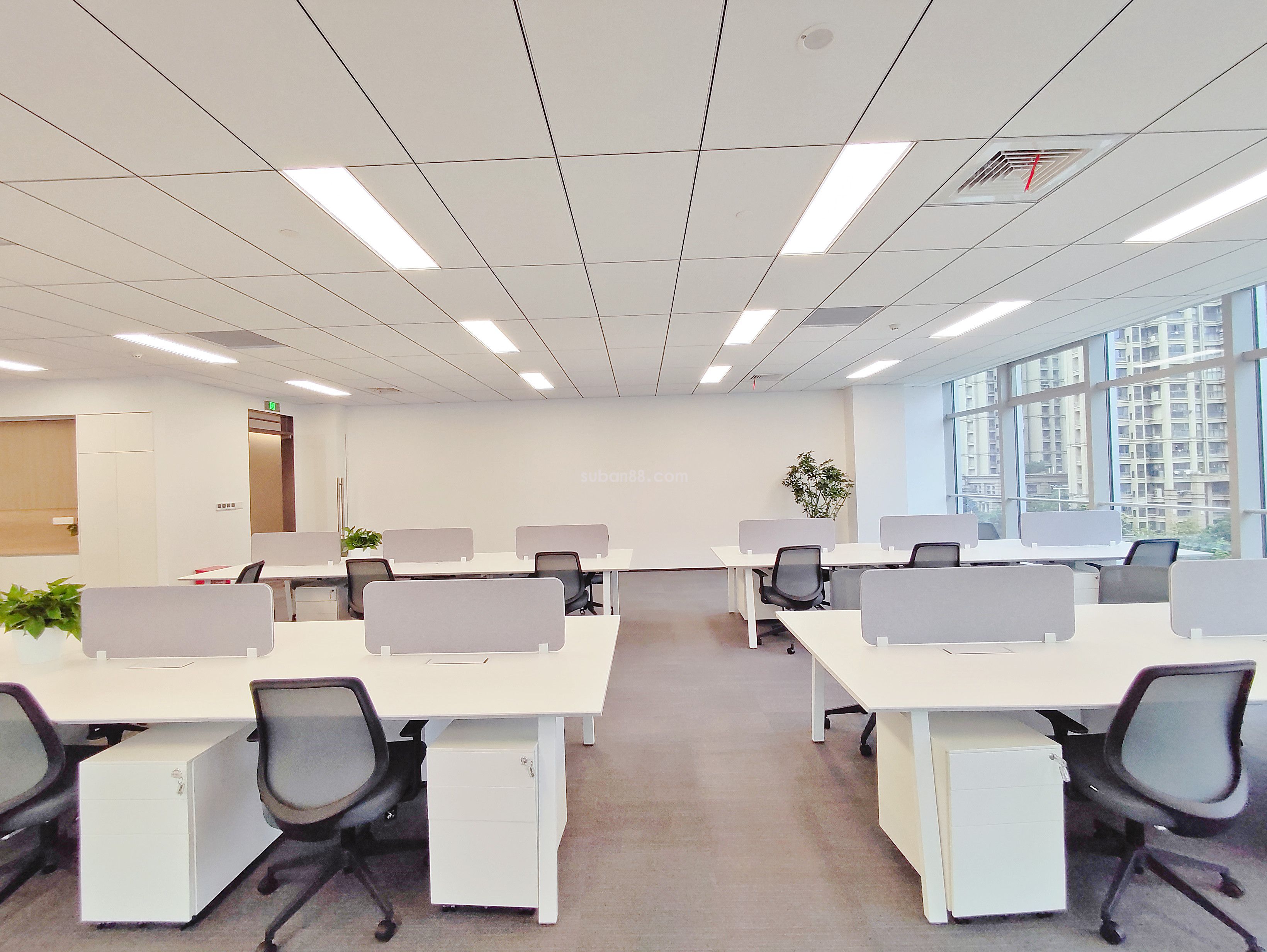 信展財(cái)富大廈