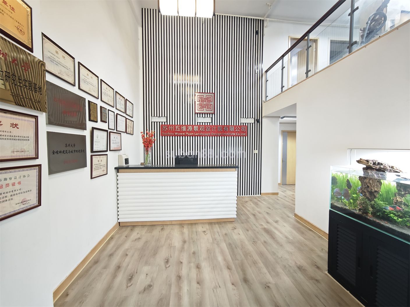 現(xiàn)代創(chuàng)展大廈