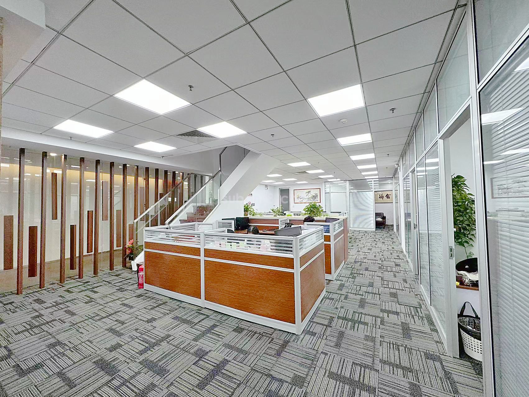 環(huán)球188財富中心