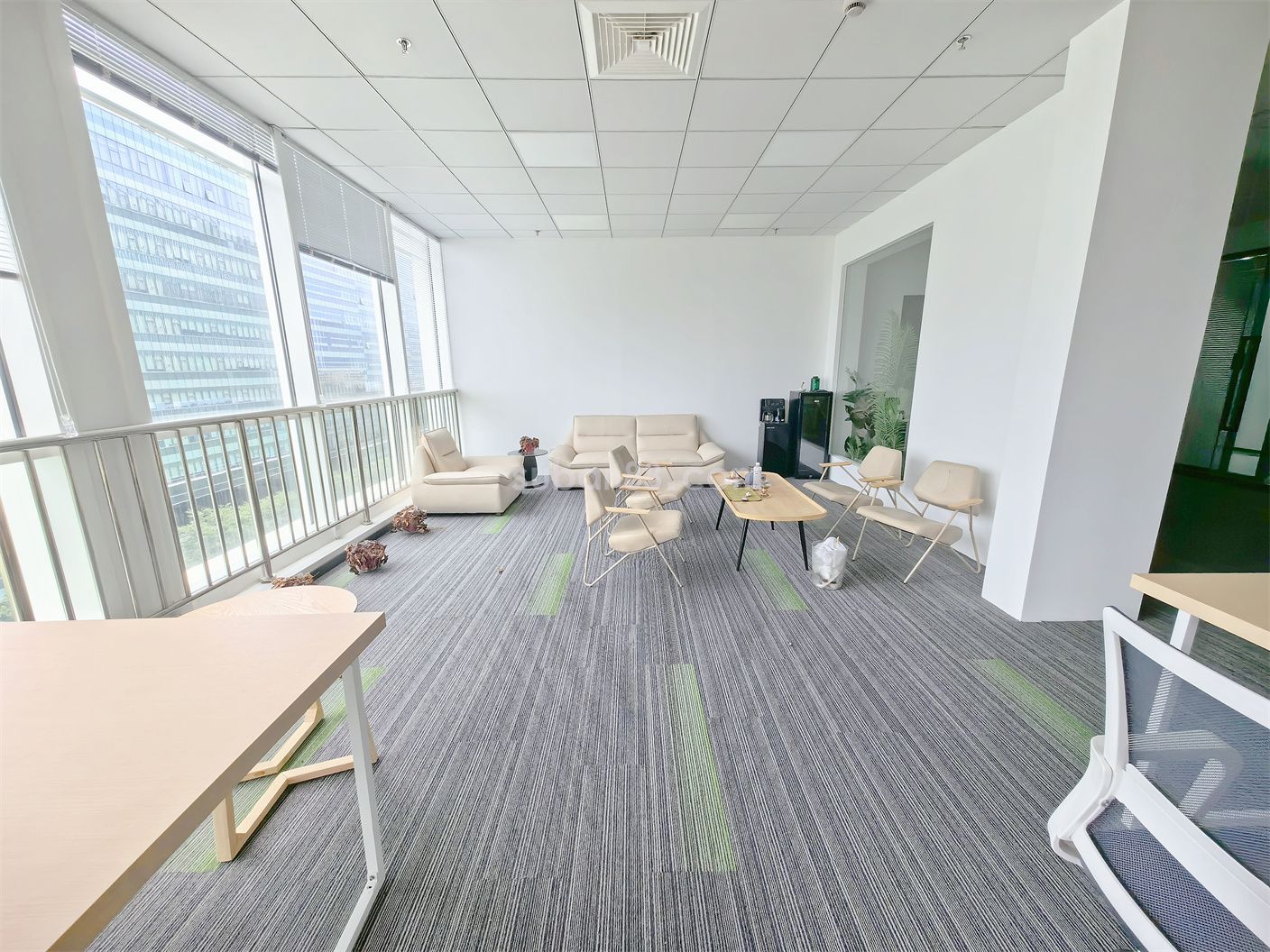 聚合數(shù)據(jù)大廈