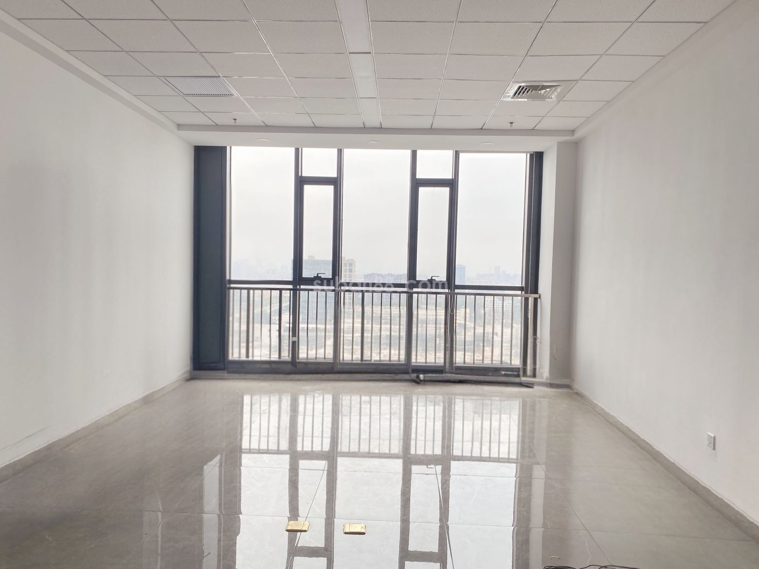 昶智大廈整層1100平